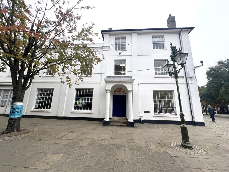 Horsham Town Centre Office Letting 